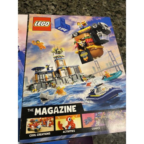 Lot Of 5 LEGO Magazines - Picture 4 of 7